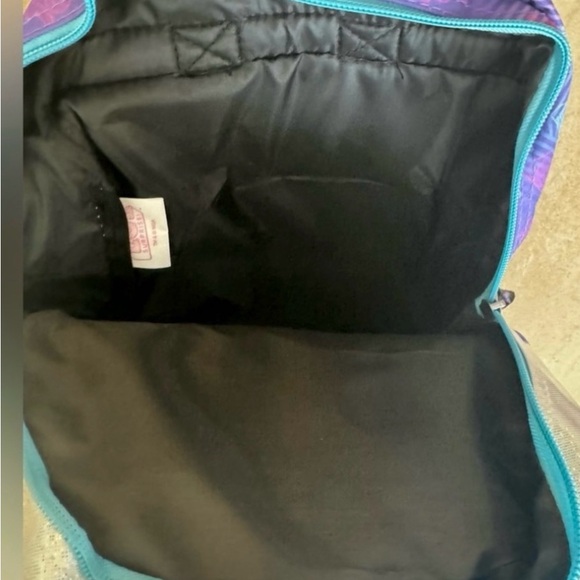 Lol Surprise Backpack, Lip Balm, Mess Free, World Travel Ball - Picture 8 of 14